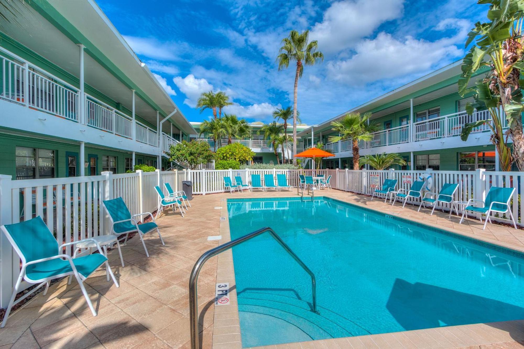 Tropic Terrace #41 - Beachfront Resort St. Pete Beach Exterior photo